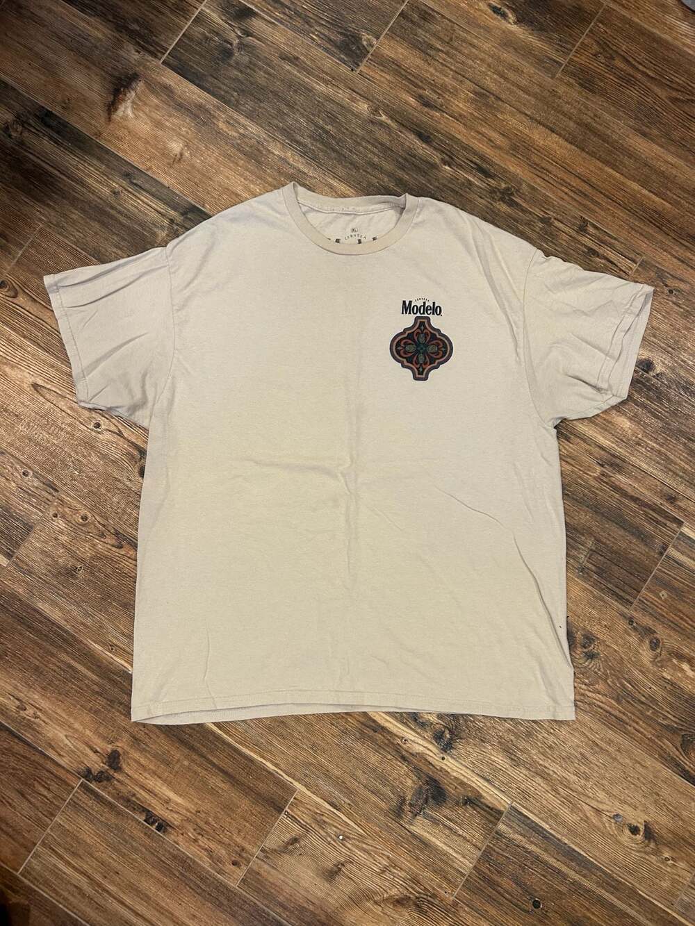Cerveza Modelo Celebra Cinco De Mayo Graphic T-Shirt